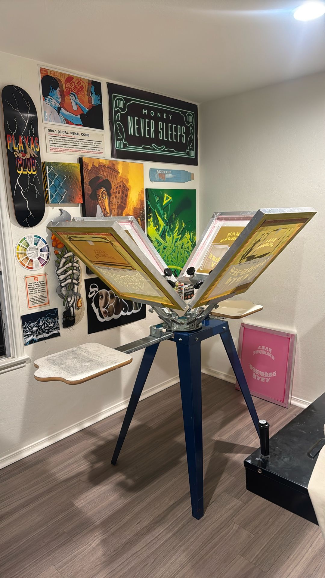 Dynamic Screen Press