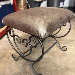 Vanity Seat
