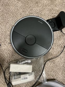 Roborock S4 Max Robot Vacuum – Used, Working, with Dock