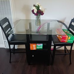 Dinette Table 4 Bar Chairs 