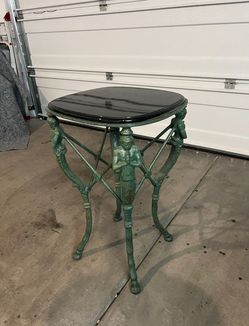 Victorian Vintage Praying Man Ornate Pedastal/Accent Table Metal and Base
