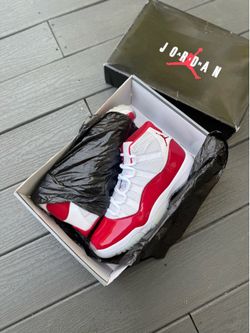 Jordan 11 Cherry