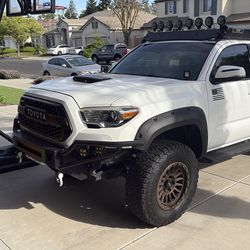 Whole Truck- or parts - lights -shell - package