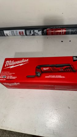 Milwaukee M12 12V Lithium-Ion Cordless Oscillating Multi-Tool