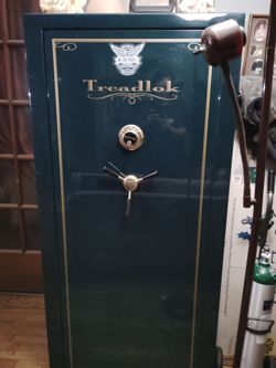 Treadlok safe
