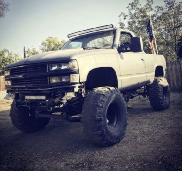 1994 Chevy blazer off road truck for Sale in Riverside, CA