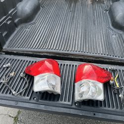 Tundra Tail Lights