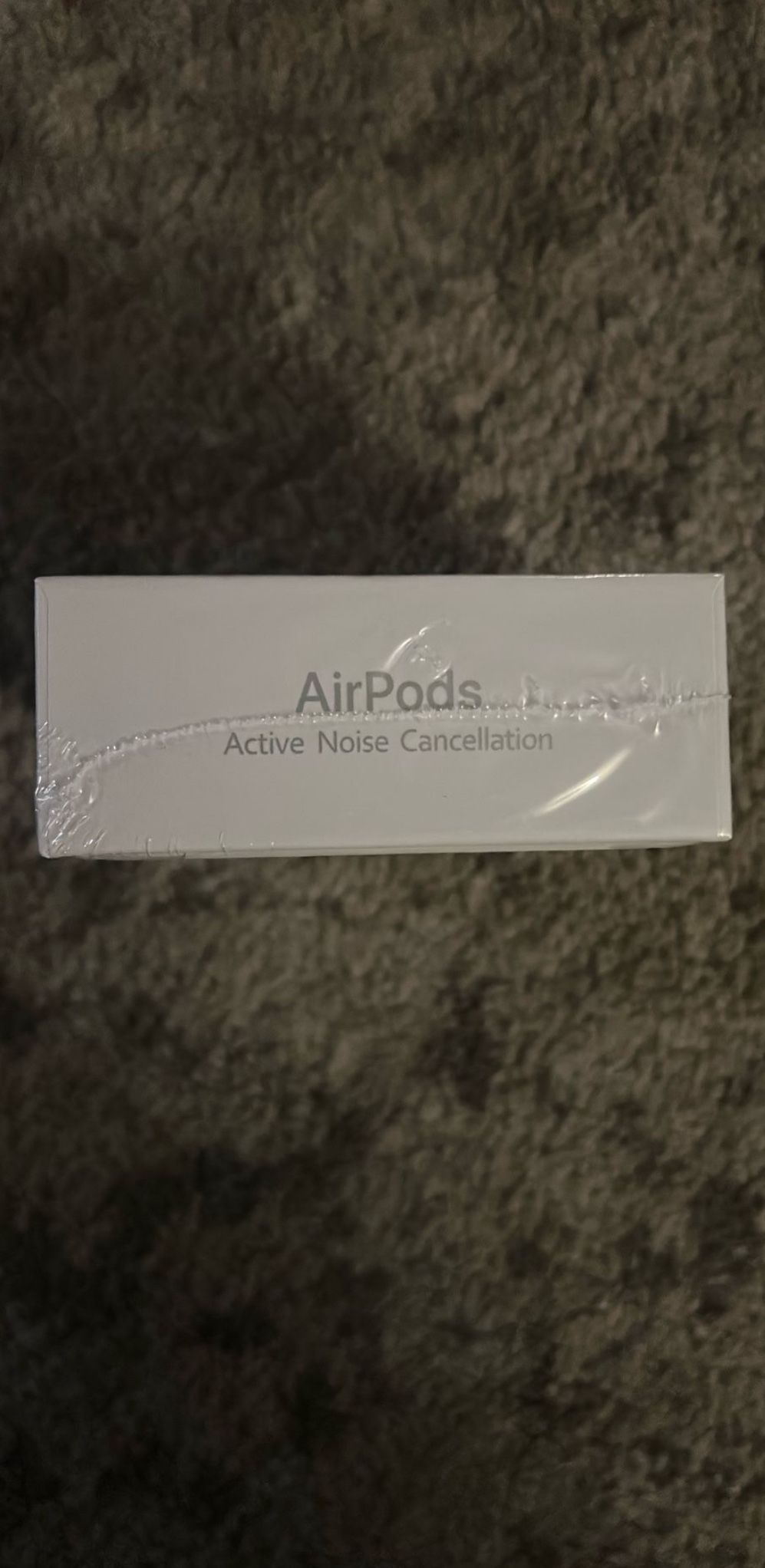 Airpods 4 active noise cancellation