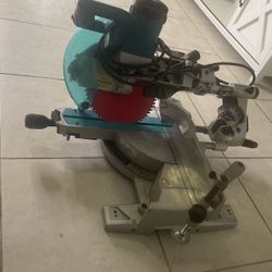 Makita 10” Doble Bevel Sliding Compound Miter Saw 