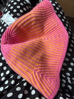 Knitted Triangle Shawl Pink and Orange