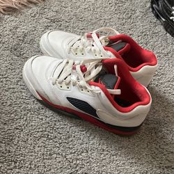 Jordan 5 Retro Low Fire Reds