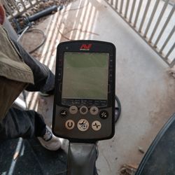 Equinox 800 Metal Detector 