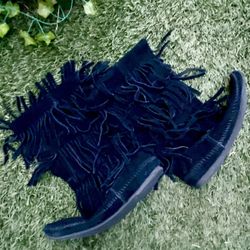 Fringe Suede Boots