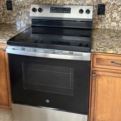 GE 2022 Electric Range