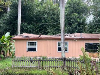FREE Large Shed / Tiny House / Workshop / Gym / Gazebo – Approx. 1,000 Sq Ft – Must Remove