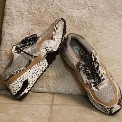Price REDUCED 🔥Steve Madden