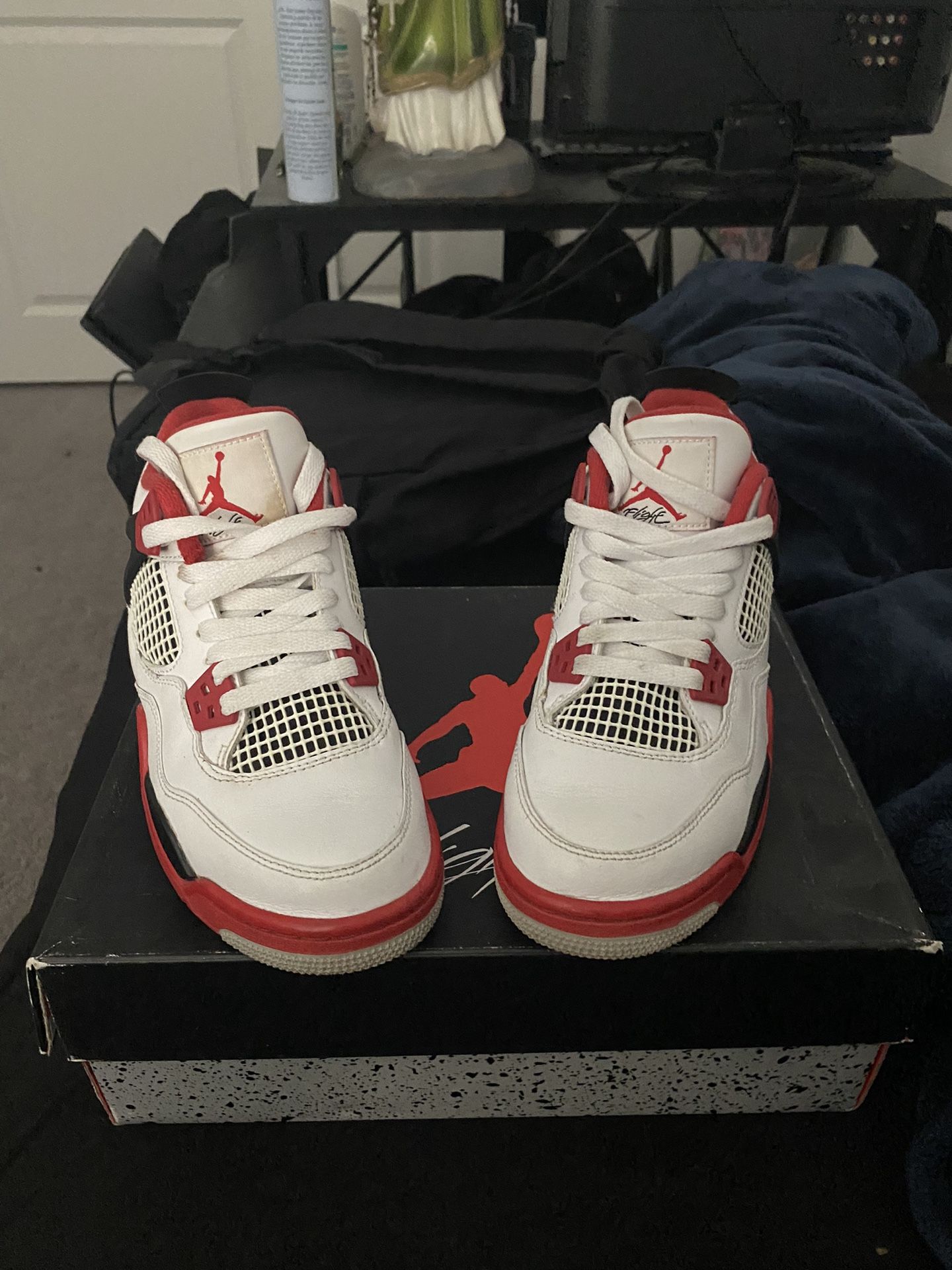 Air Jordan 4 Retro
