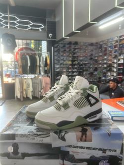 Jordan 4 Seafoam
