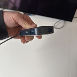 AC Powered USB 3.0 Hub with 4 USB Ports