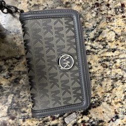 MK Wrist Wallet 