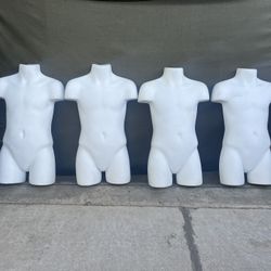 4 PCs Kids Plastic  Display For Clothes