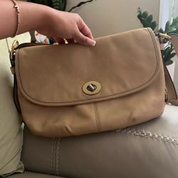 Vintage Coach Bag 