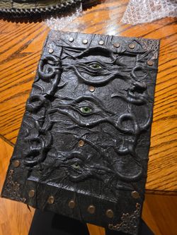 Gothic multi-eye grimoire / spellbook