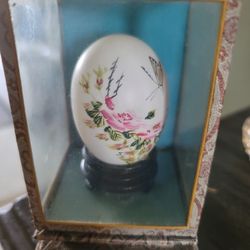 Vintage Asian Hand Painted Egg