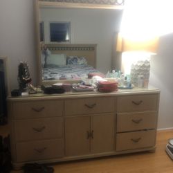 Bedroom set