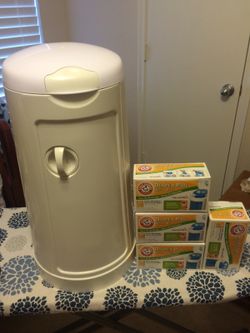 Munchkin diaper genie