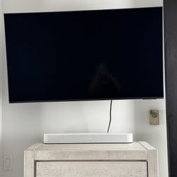 Samsung SMART TV 40”. Excellent Condition!