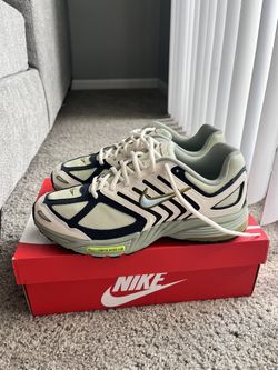 Men’s Nike Air Pegasus 2005 Olive Size 10