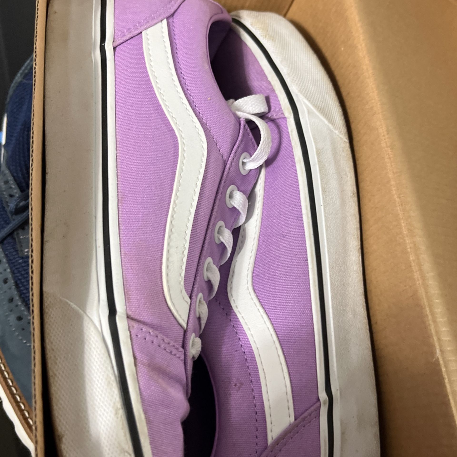 Purple vans size 9, in women’s nine in women’s