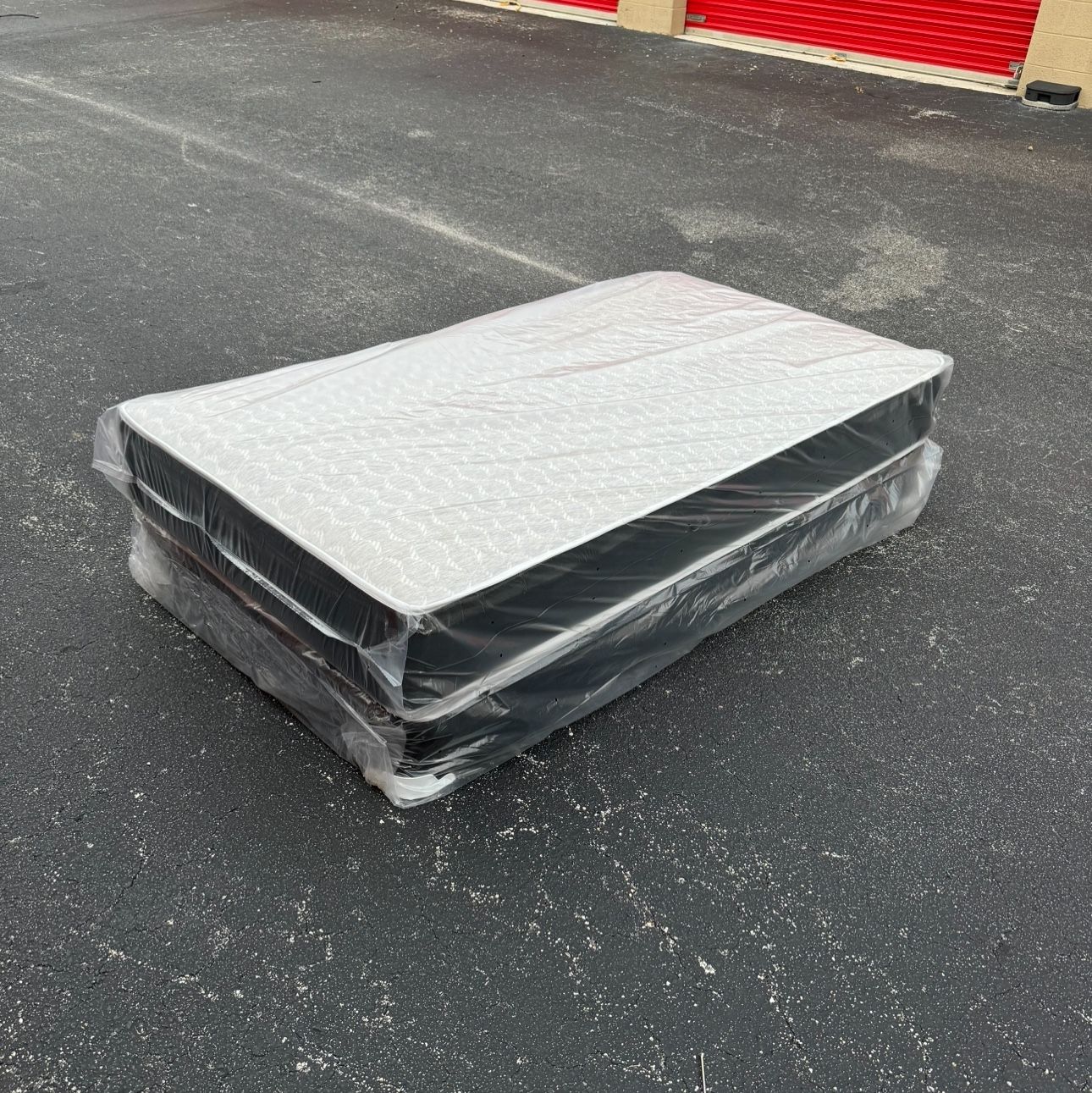 New Mattress Twin Size Regular With Box Spring // Offer 🚚