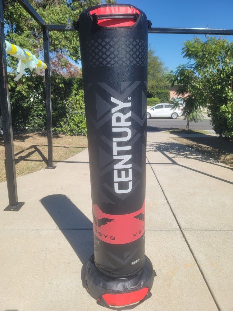 Versys VS.1 Punching Bag And More