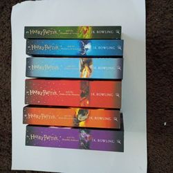 2-7 Harry Potter Book Series/Set