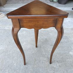 Ethan Allen Triangular End Table