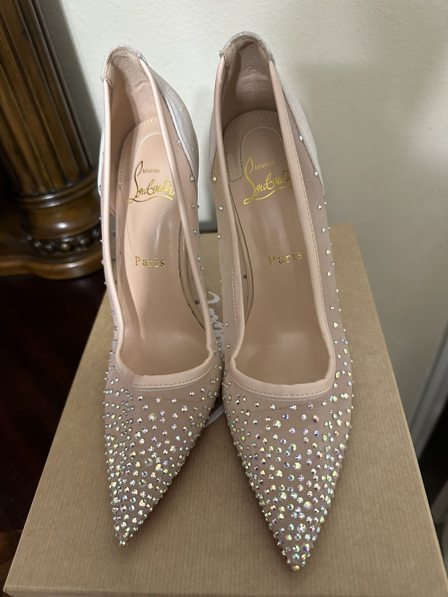 LOUBOUTIN Follies Strass Size 39