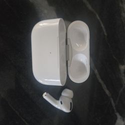 Airpods Pro 1st Gen *RIGHT BUD ONLY*
