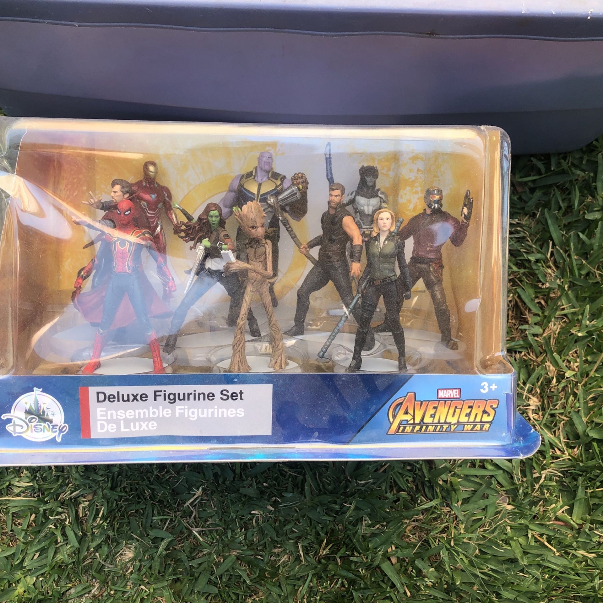 Avengers Infinity War (Deluxe Set)