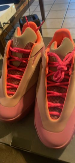 Converse Shai 001 Lace-Up Ox