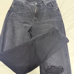 American Eagle mom straight jeans