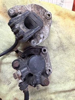 GL1100 calipers front left and right 1981 Honda