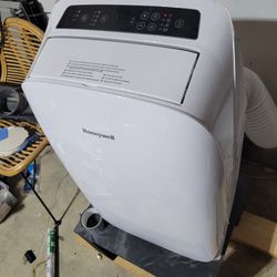 Honeywell Portable Heat and Air Conditioner 