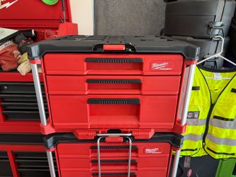 Milwaukee PACKOUT 3-Drawer Toolbox – Like New
