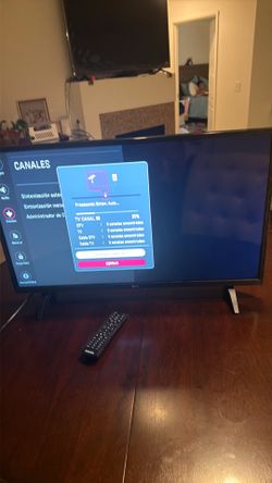 TV whit remote control 22 “