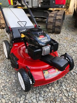 Beautiful Toro, self-propelled, lawnmower, gorgeous