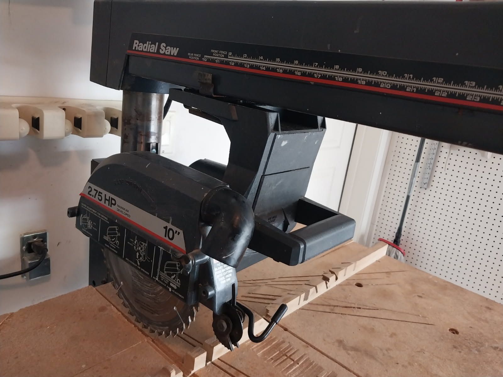 Sears / Craftsman 10" Radial Saw + Blades