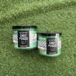 2 Macaron Cloud Emily In Paris Candles 