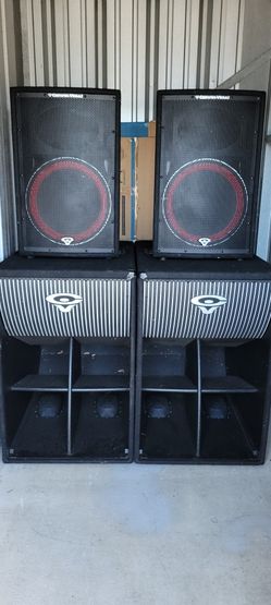 DJ Equipment Cerwin Vega Earthquakes
